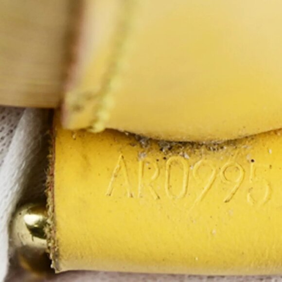 LOUIS VUITTON LV Noe GM Drawstring Shoulder Bag Epi Leather - Picture 3 of 16